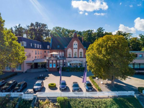 Отель Parkhotel Berghölzchen  Хильдесхайм